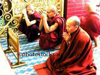 Mahamuni Praying Monks