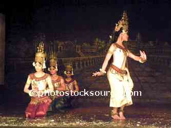Classical Khmer Dancers
