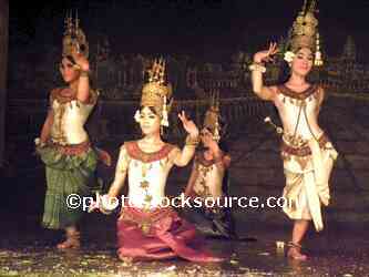 Classical Khmer Dancers