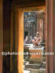 Dvarpala Statues Through Door