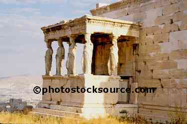 Karyatides Statues