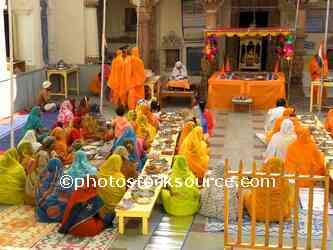 Shri Shantinath Courtyard