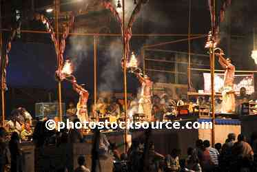 Maa Ganga Aarti Priests