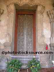 Haw Pha Kaew Door