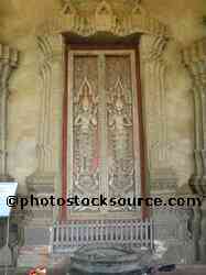 Haw Pha Kaew Door