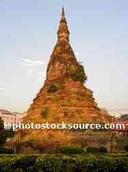 That Dahm Stupa