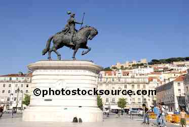 Statue of King Joao I