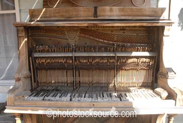 Old Piano
