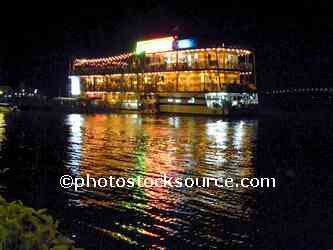Nha Hang Noi Restaurant