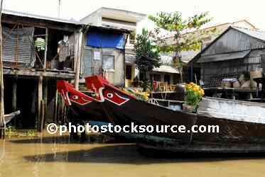 Mekong Sampans Bow Eyes