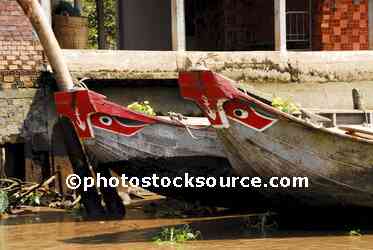 Sampan Painted Bow Eye